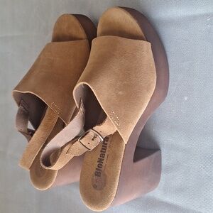 Bionatura Heels Size 9